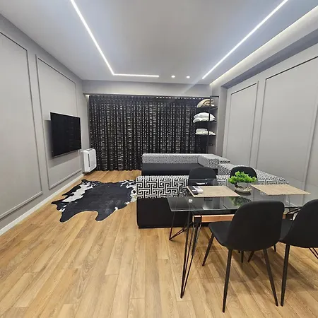 Διαμέρισμα Lux Tirana *