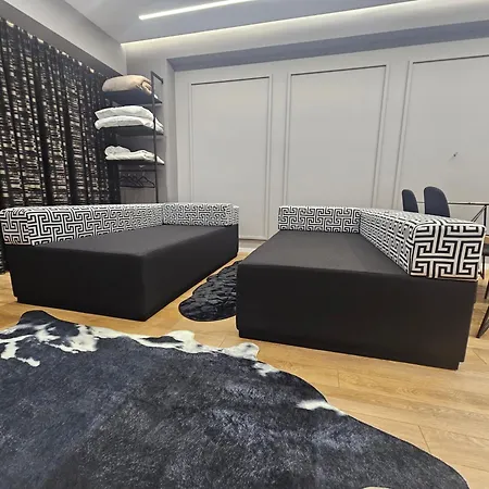 Apartment Lux Tirana *
